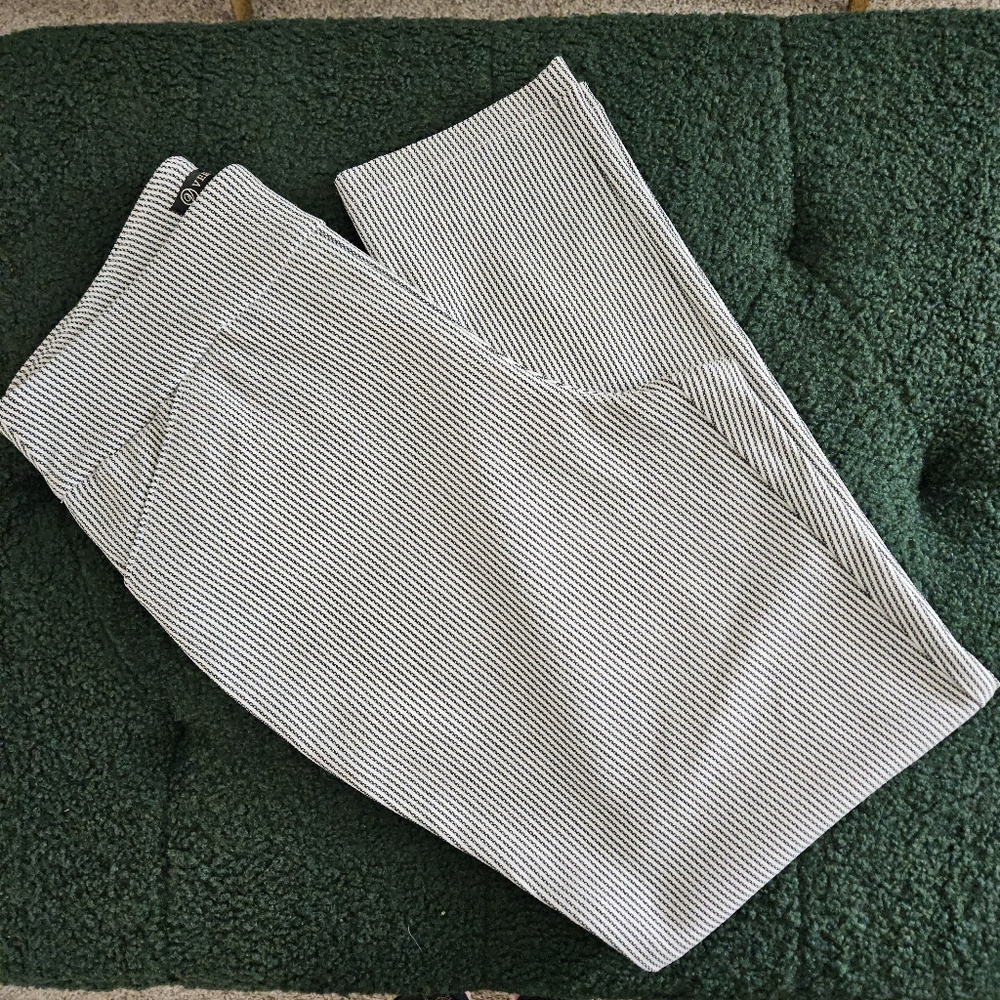 Versona Modern Skinny Networking Skills Pants | 12